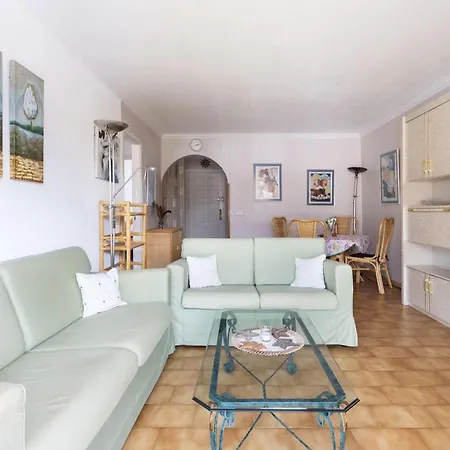 Fewo-atico-sol-romantico-2-schlafzimmer-mit-pool-parkplatz-ruhige-lage-alles-zu-fuss-erreichbar *